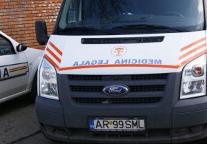 Femeie de 36 de ani găsită decedată în casă după mai multe zile