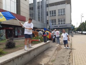 Protest împotriva restricțiilor COVID în centrul Aradului: „Lăsați omul să aleagă!”