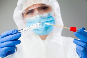 COVID în Arad: patru vindecări în 24 de ore. Șase arădeni, încă, internați în spital