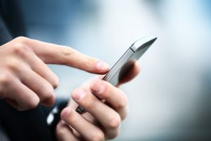 Mesaje capcană pe Facebook. Avertisment dat de CERT-RO