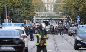Măsuri sporite de securitate în Franţa. Reţeaua teroristă Al-Qaida ameninţă ţara