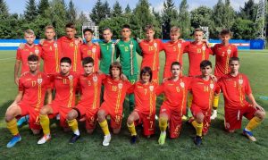 O serie de tineri fotbalişti arădeni luptă pentru a îmbrăca tricoul naţionalei U15