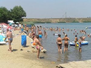 Pericolul de moarte la Ghioroc nu vine doar de la lac, ci și din șosea: multe cazuri de alcoolemie la volan