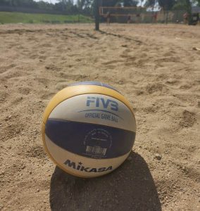 Cupa Sportsin la volei pe plajă atrage la Arad 25 de echipe din ţară