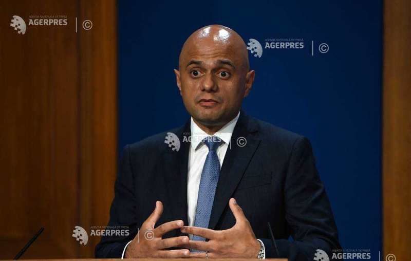 Guvernul britanic renunţă la paşaportul de vaccinare