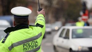 Nu a oprit la semnalele polițiștilor