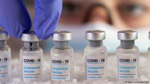 13% din infectări i-au afectat pe vaccinați