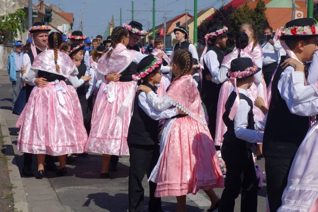 Kerwei în Aradul Nou, duminică