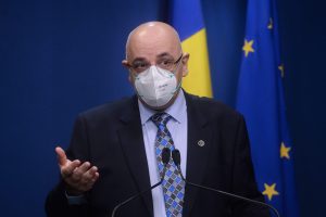 Raed Arafat anunță că ar putea fi nevoie de certificat verde pentru a intra  în restaurante , malluri sau la nunți