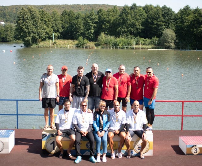 Veteranii, de nouă ori pe podium