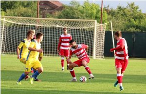 Etapa derby-urilor arădene în C8