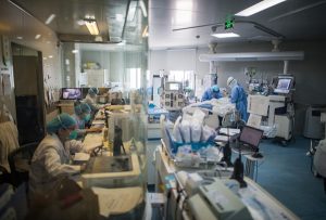 COVID. 5.388 de cazuri noi în ţară, 89 la Arad