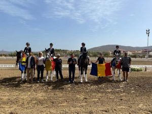 Arădeni medaliaţi la Campionatul Balcanic de dresaj