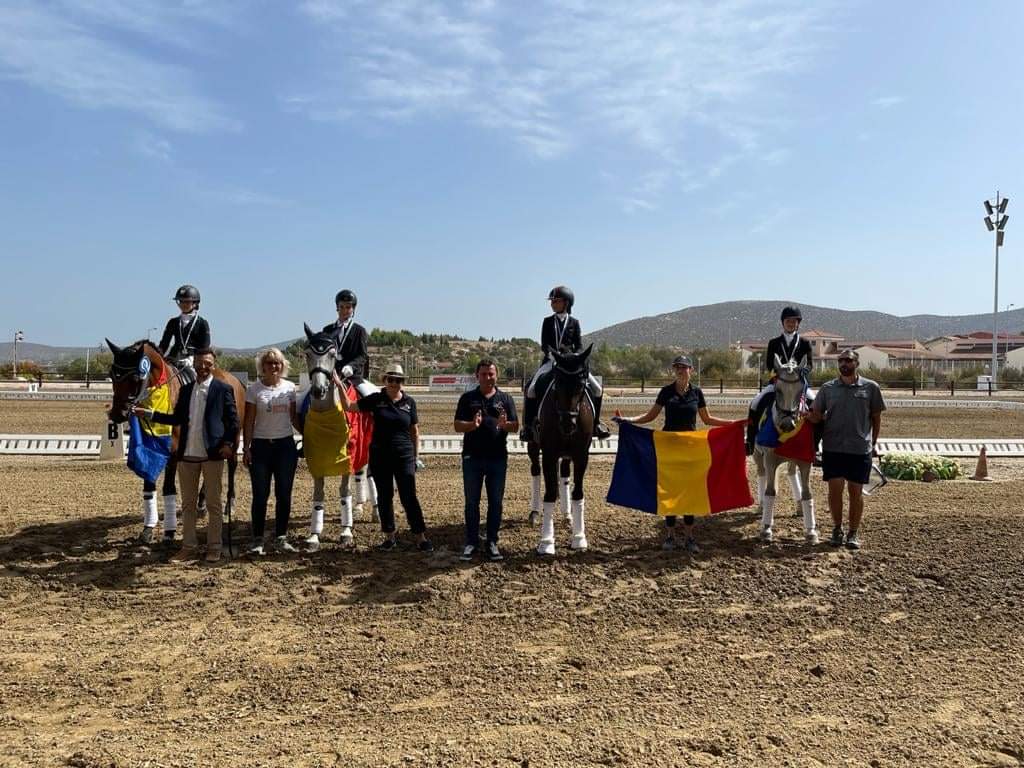 Arădeni medaliaţi la Campionatul Balcanic de dresaj