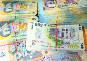 Zeci de mii de arădeni au şanse la premii de milioane de lei