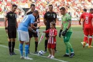 Arbitru cu noroc pentru UTA, la meciul cu CFR
