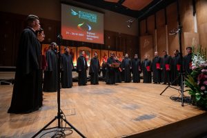 Arădenii, locul III la concursul de muzică sacră din Polonia