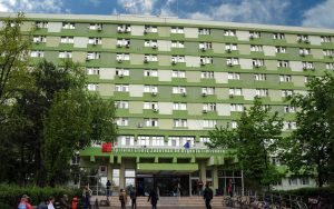 Un bărbat s-a aruncat în gol de la etajul 9 al Spitalului Județean din Timișoara