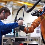 Producția industrială a scăzut cu 4,2% în primul trimestru din acest an