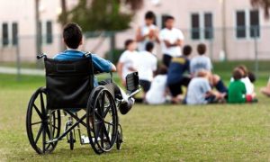 copil-handicap-dizabilitati-585x351